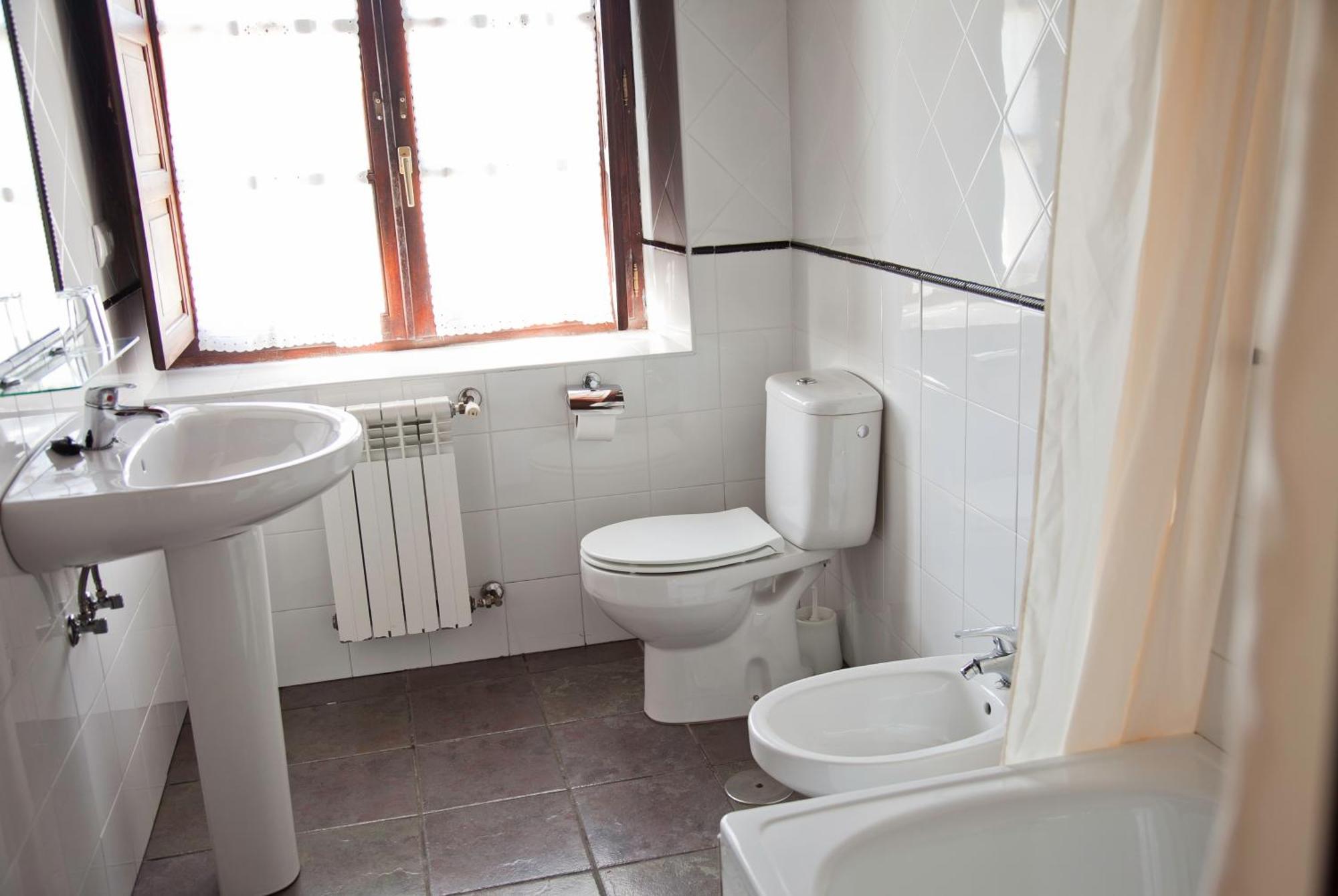 Maison d'hôtes Posada La Roblera à Orena Extérieur photo