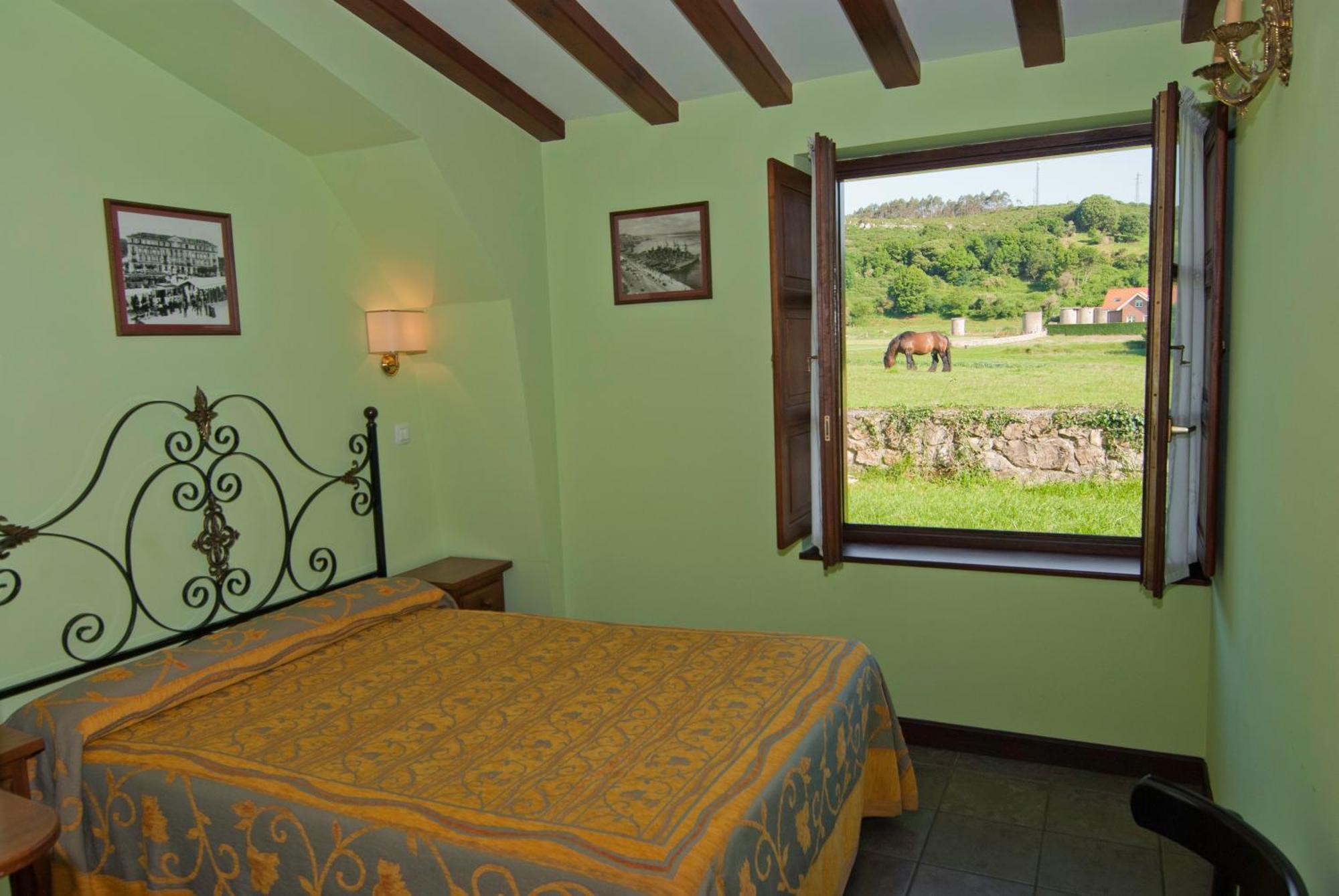 Maison d'hôtes Posada La Roblera à Orena Extérieur photo