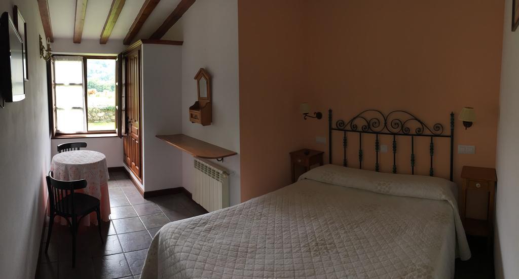 Maison d'hôtes Posada La Roblera à Orena Extérieur photo